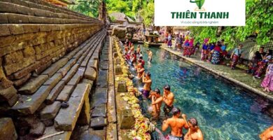 Du Lịch Bali - Đền Suối Thiên Tampak Siring