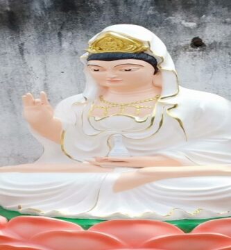 Tượng Quan Âm Bằng Đá Ở Đà Nẵng