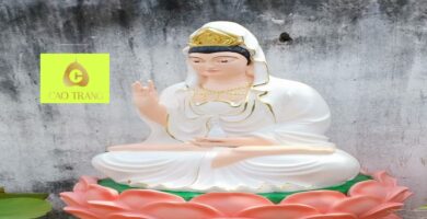 Tượng Quan Âm Bằng Đá Ở Đà Nẵng