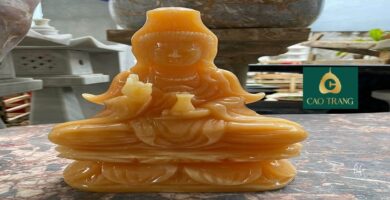 Tượng Quan Âm bằng đá thạch anh